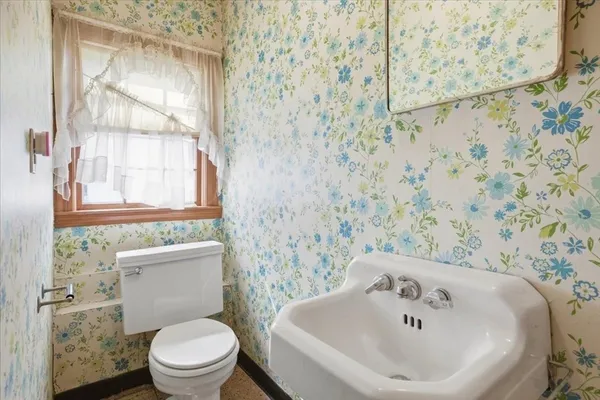 $575,000 | 77 Booth Road, Dedham, MA 02026