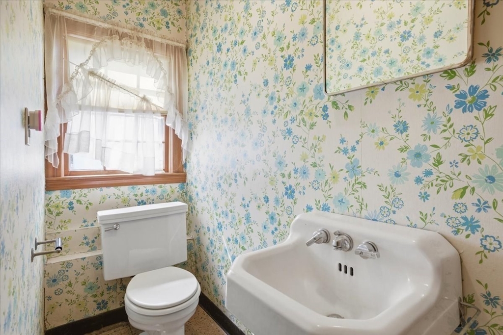 77 Booth Road Dedham, MA 02026 - Photo 28 of 40