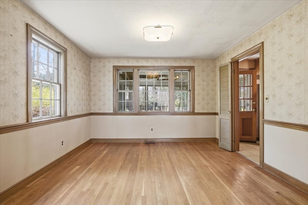 77 Booth Road Dedham, MA 02026 - Photo 10 of 40