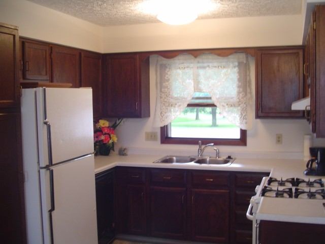 105 Prairie Hill Road Blue Grass, IA 52726 - Photo 4 of 9 Gallery Image 4