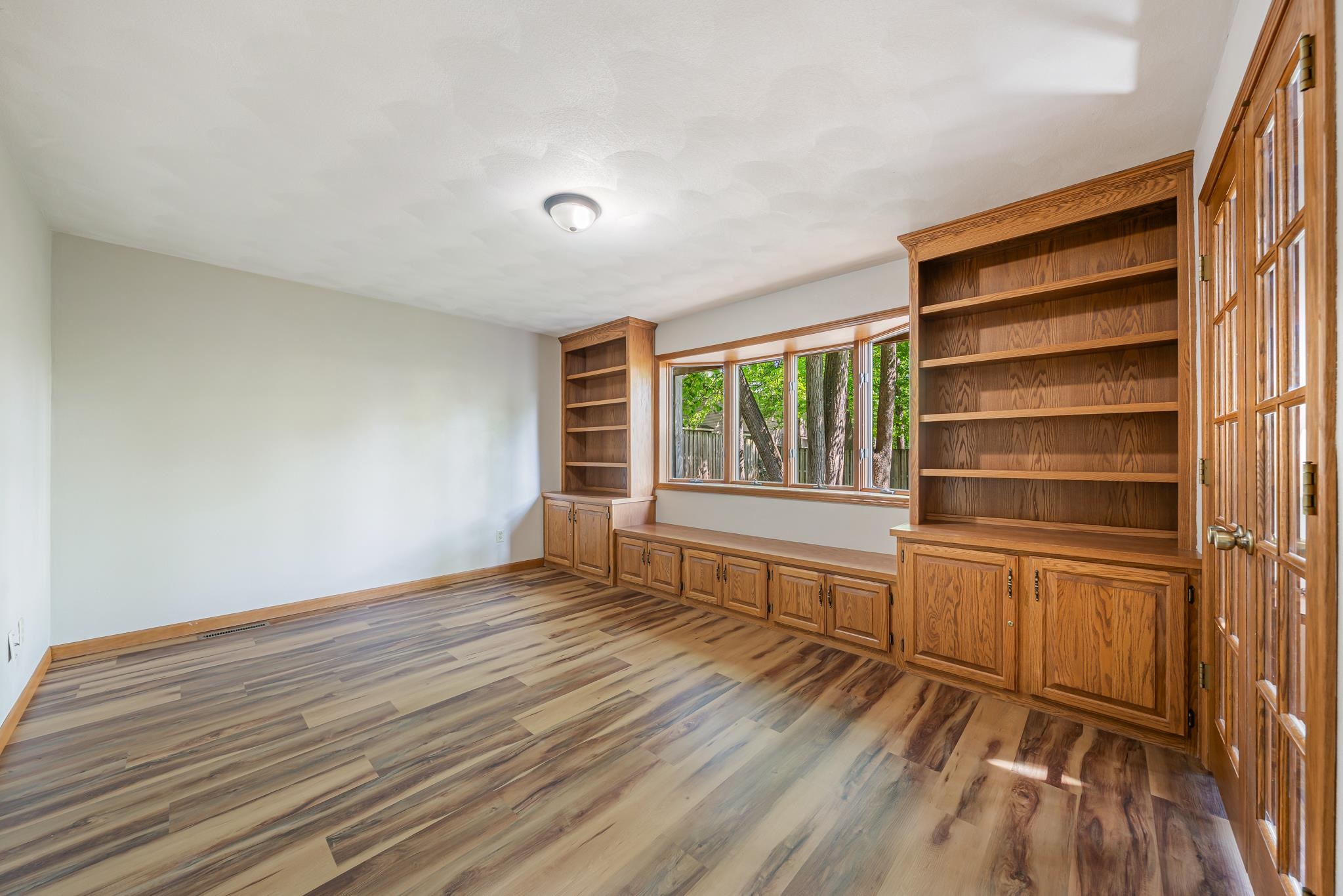 1711 Robin Way Appleton, WI 54915 - Photo 8 of 63