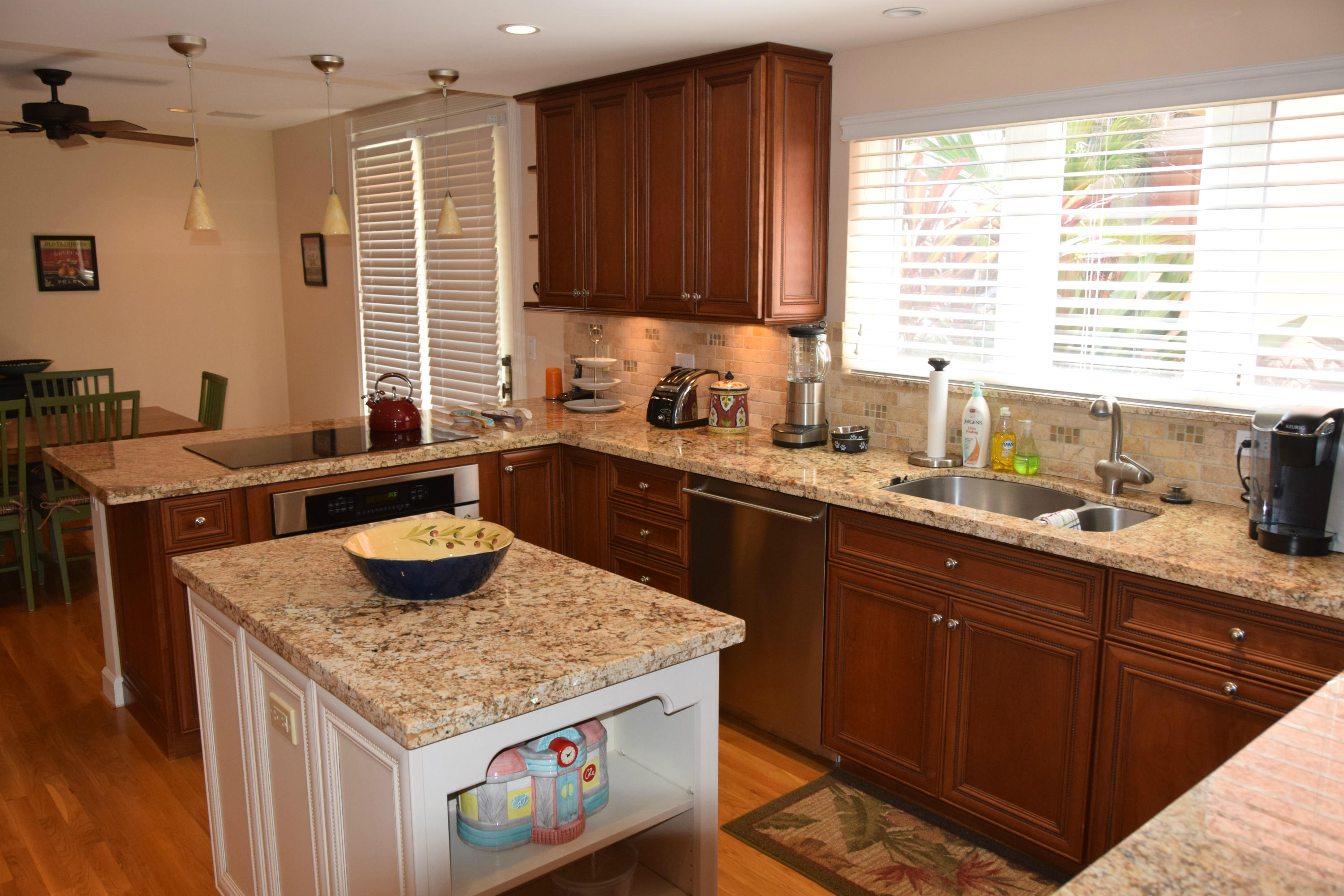 6477 Via Benita Boca Raton, FL 33433 - Photo 5 of 19 Kitchen