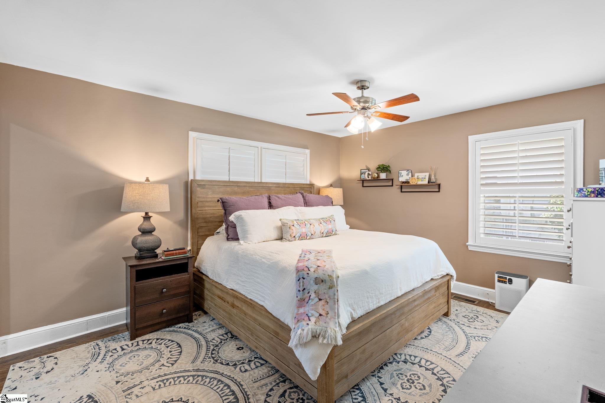 212 Robin Hood Road Greenville, SC 29607 - Photo 15 of 29 Gallery Image 15