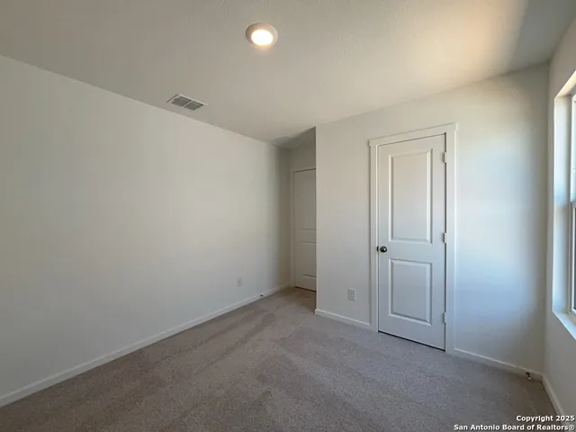 $1,425 | 3402 Gingham Point, Converse, TX 78109