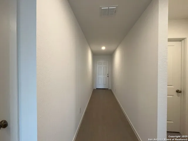 $1,425 | 3402 Gingham Point, Converse, TX 78109