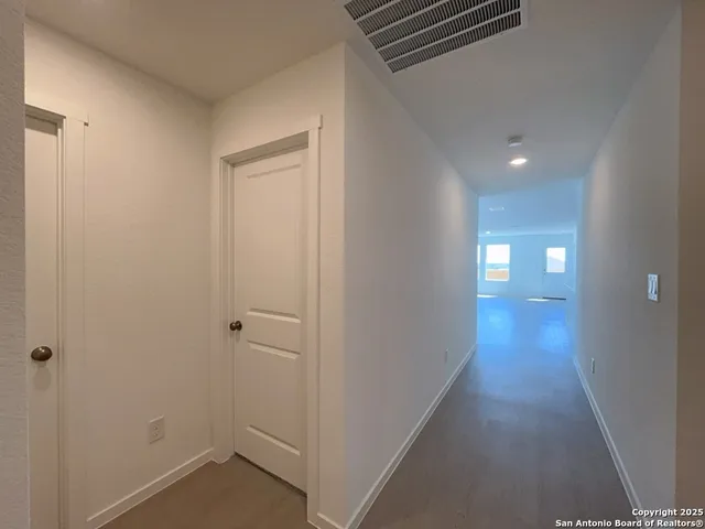 $1,425 | 3402 Gingham Point, Converse, TX 78109