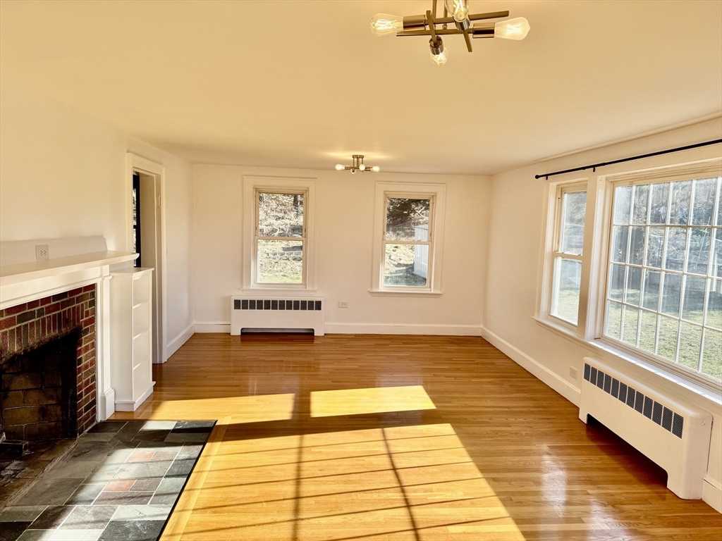 3 Atlantic Road, Unit 2 Gloucester, MA 01930 - Photo 2 of 15