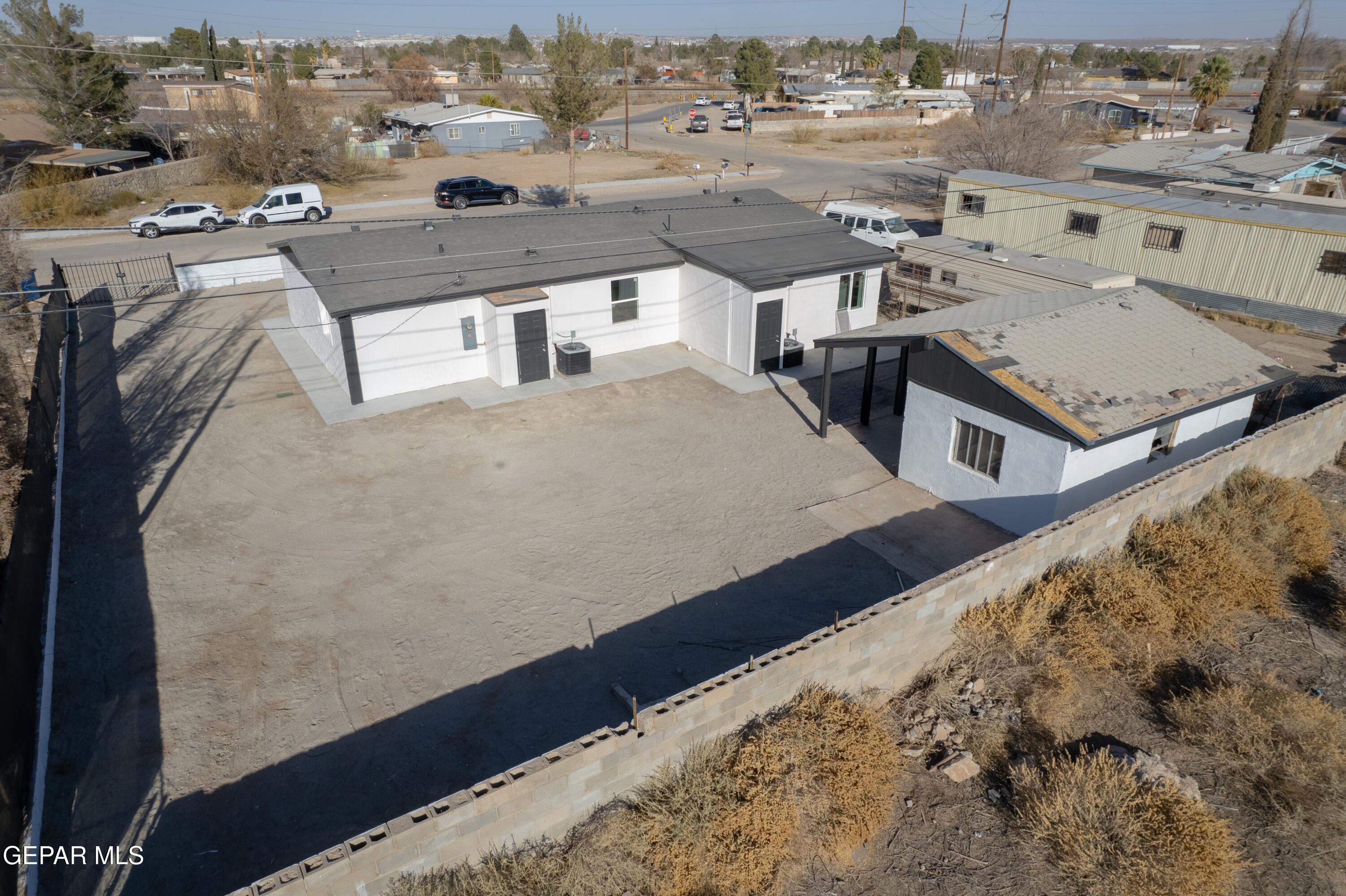 10752 Mellward Road Socorro, TX 79927 - Photo 30 of 37 a view of a city from a terrace