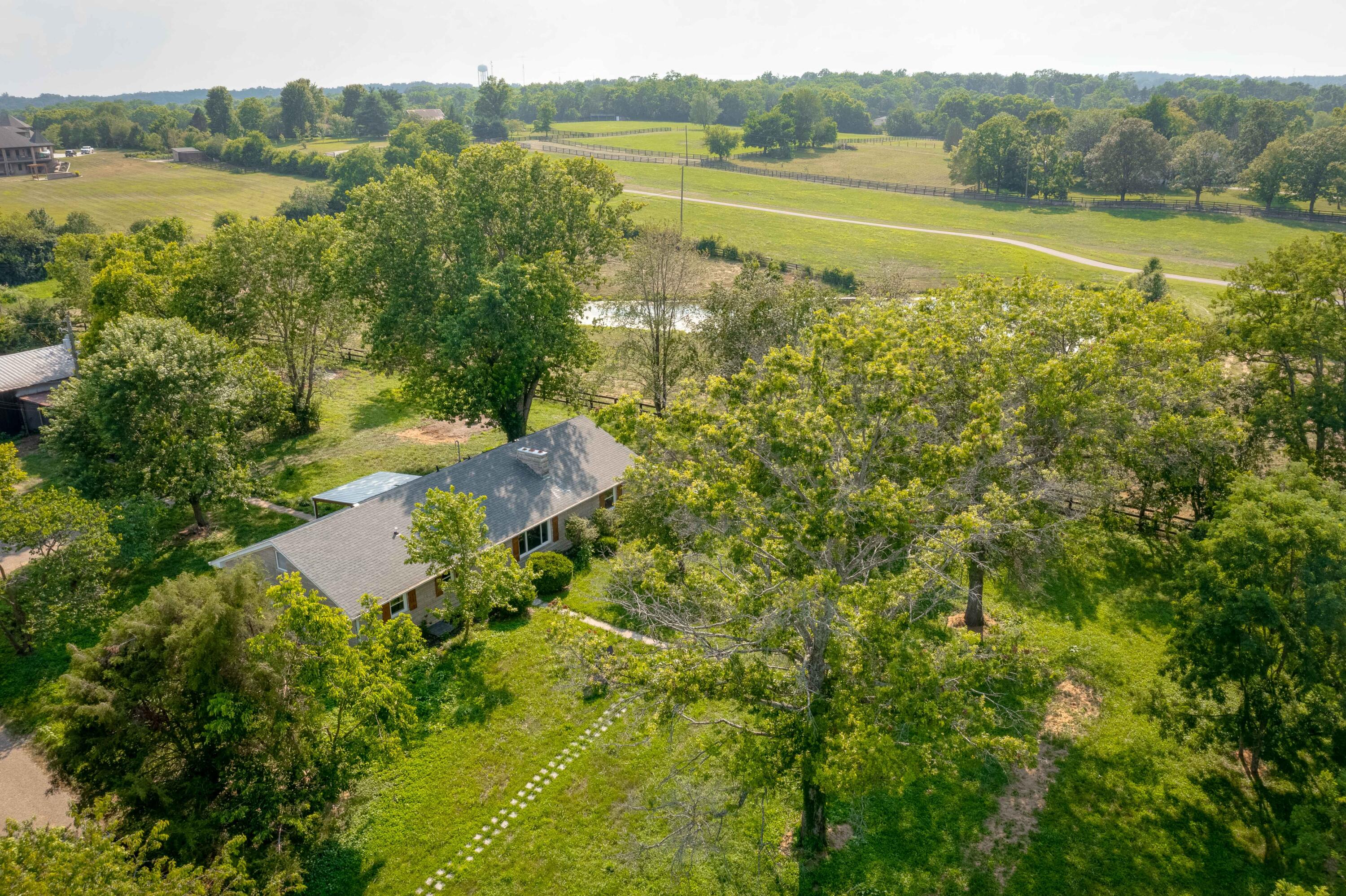 2450 Vince Road Nicholasville, KY 40356 - Photo 3 of 62 THP_0348-2450-vince-rd