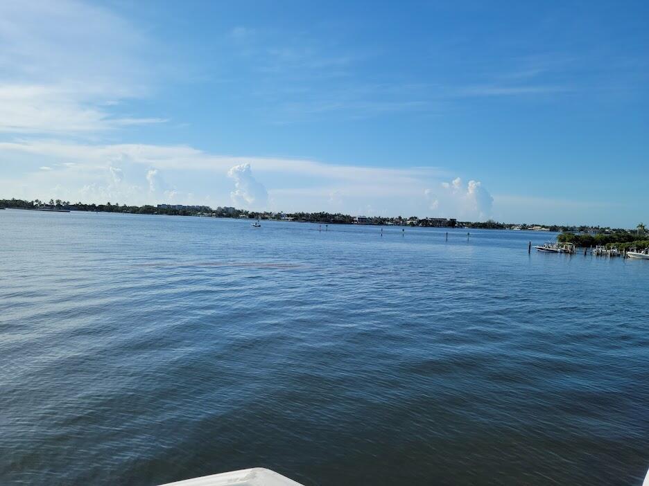 125 Harbors Way Boynton Beach, FL 33435 - Photo 28 of 37 a view of an ocean