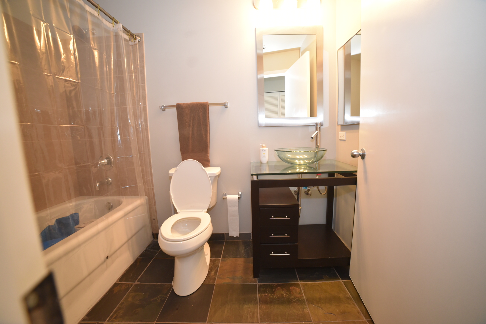 225 South Sangamon Street, Unit 701 Chicago, IL 60607 - Photo 10 of 15