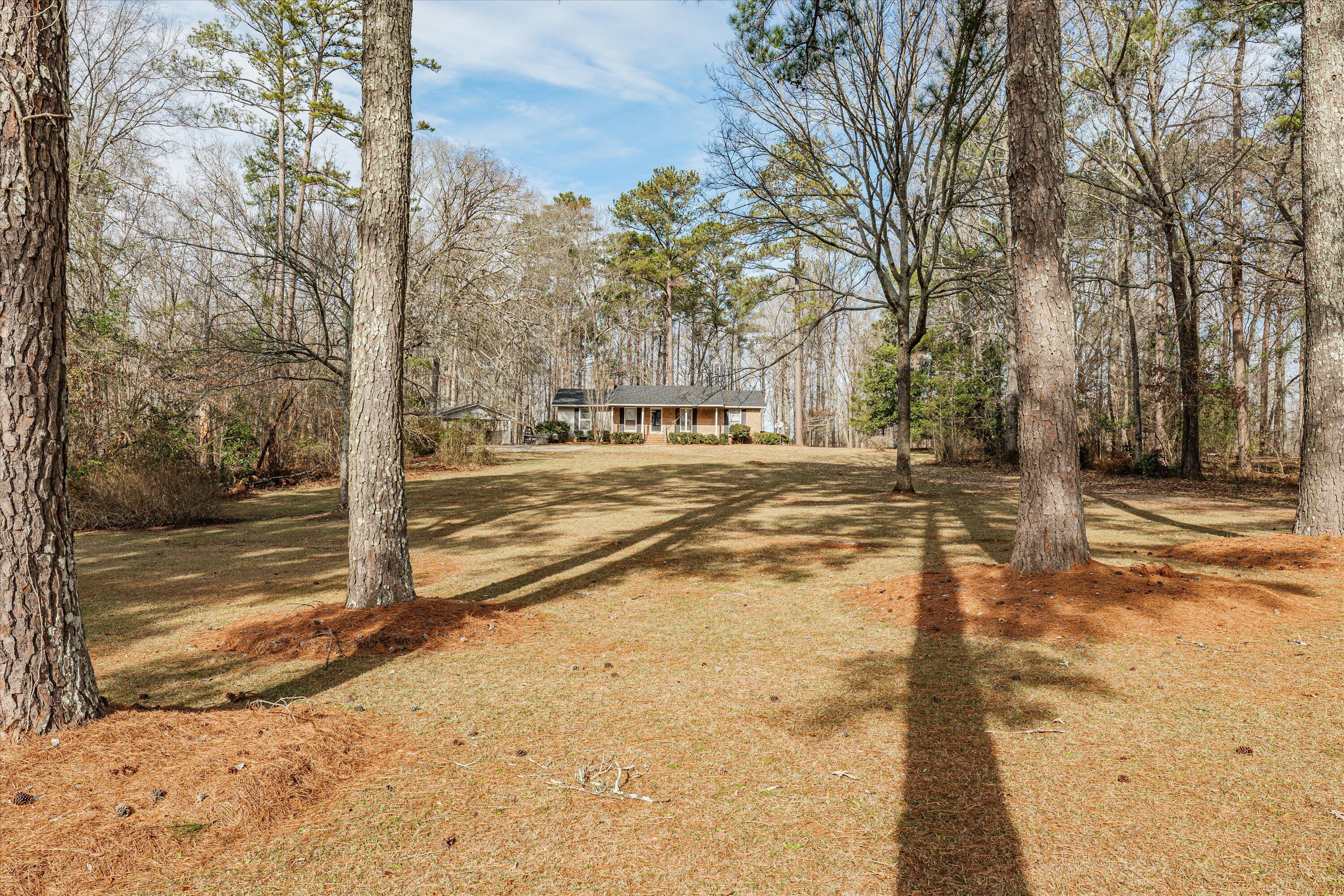 13 Country Place Road Edgefield, SC 29824 - Photo 2 of 41