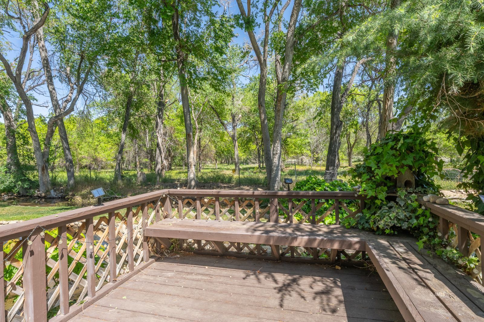 370 Ranch Road Bishop, CA 93514 - Photo 20 of 25 Back Deck