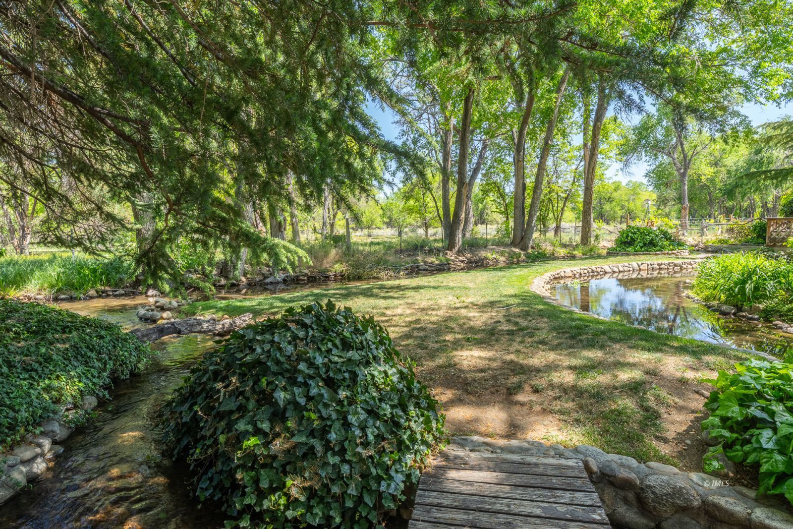 370 Ranch Road Bishop, CA 93514 - Photo 23 of 25 Back Yard