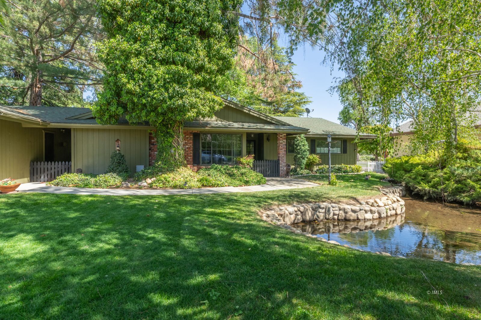 370 Ranch Road Bishop, CA 93514 - Photo 3 of 25 Exterior