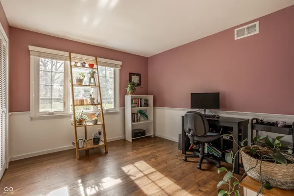 $269,900 | 317 North Red Bud Lane, Muncie, IN 47304