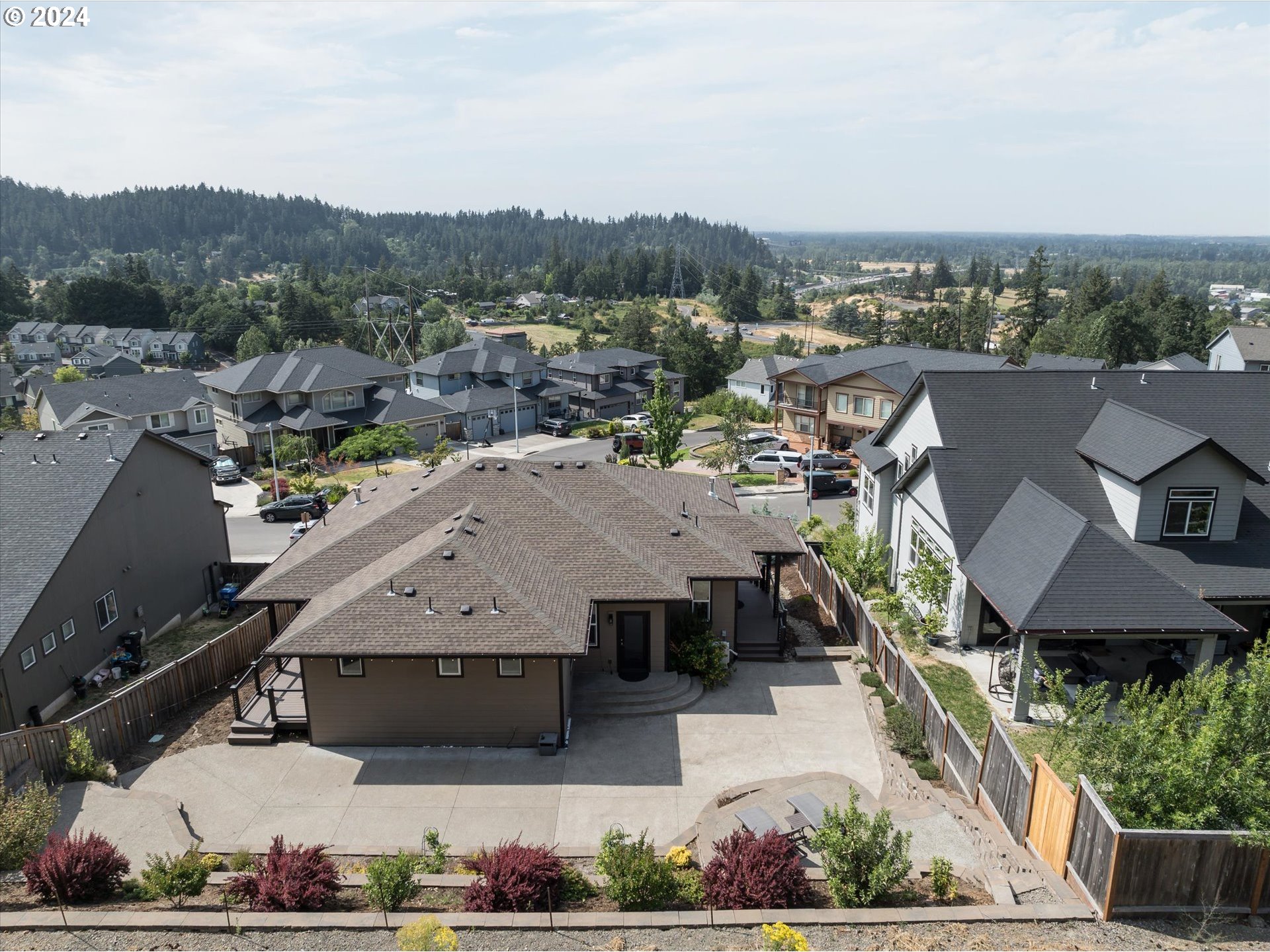 3645 Snowberry Road Eugene, OR 97403 - Photo 3 of 44 Gallery Image 3