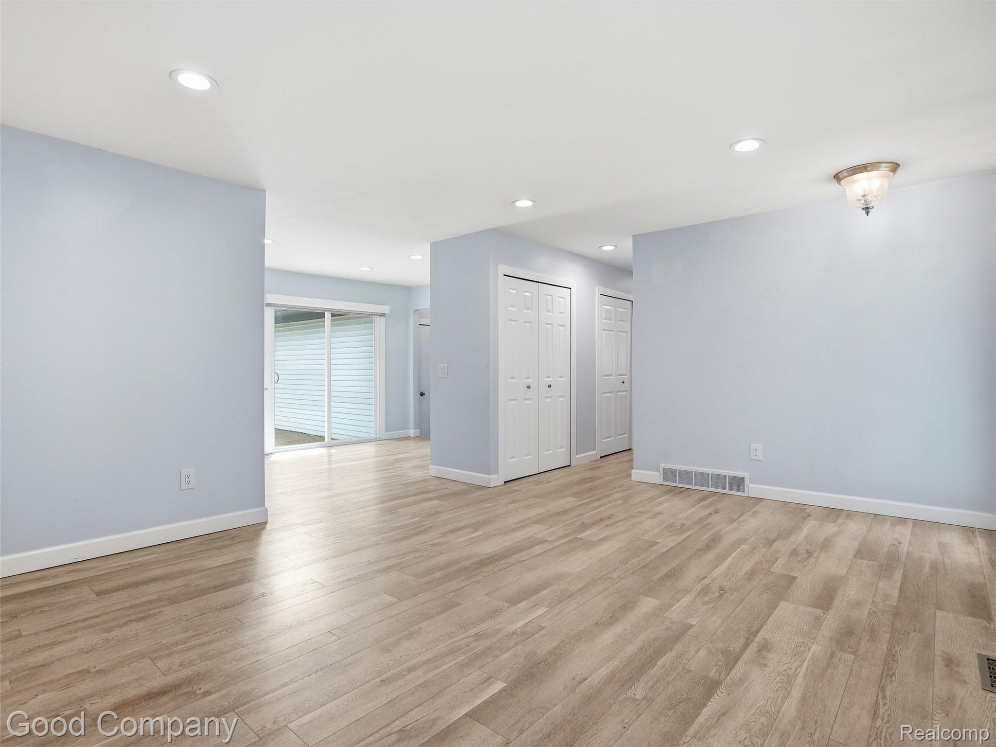 2793 Weaverton Rochester, MI 48307 - Photo 6 of 32