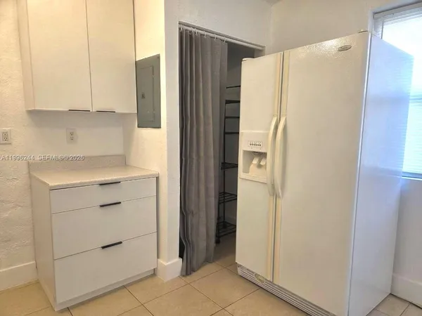 $1,500 | 34 Southwest 6th Avenue, Unit 4, Dania Beach, FL 33004