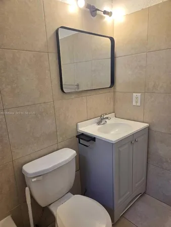 $1,500 | 34 Southwest 6th Avenue, Unit 4, Dania Beach, FL 33004