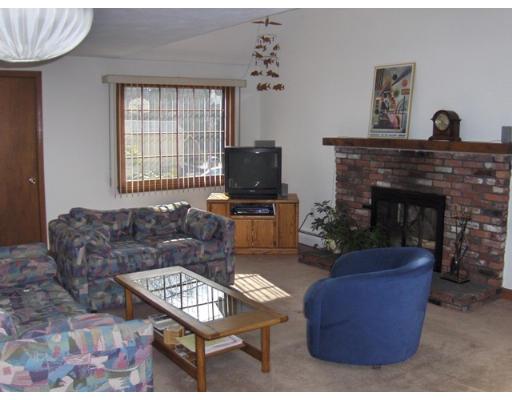 76 Wood Street Lexington, MA 02421 - Photo 4 of 8 Gallery Image 4