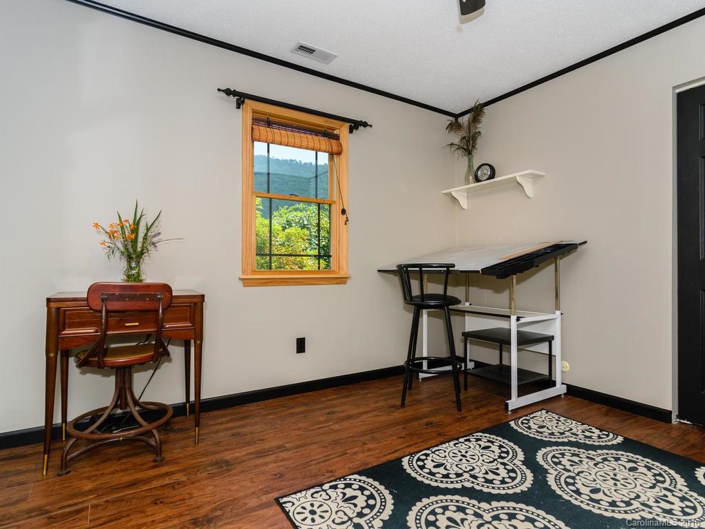 1792 Newfound Road Leicester, NC 28748 - Photo 16 of 24 Gallery Image 16