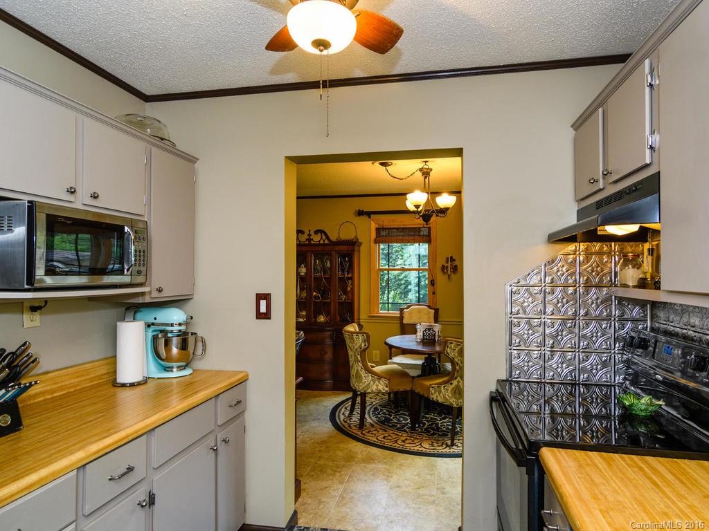 1792 Newfound Road Leicester, NC 28748 - Photo 6 of 24 Gallery Image 6