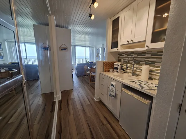 $239,000 | 415 East Beach Drive, Unit 804, Galveston, TX 77550