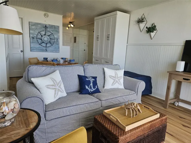 $239,000 | 415 East Beach Drive, Unit 804, Galveston, TX 77550