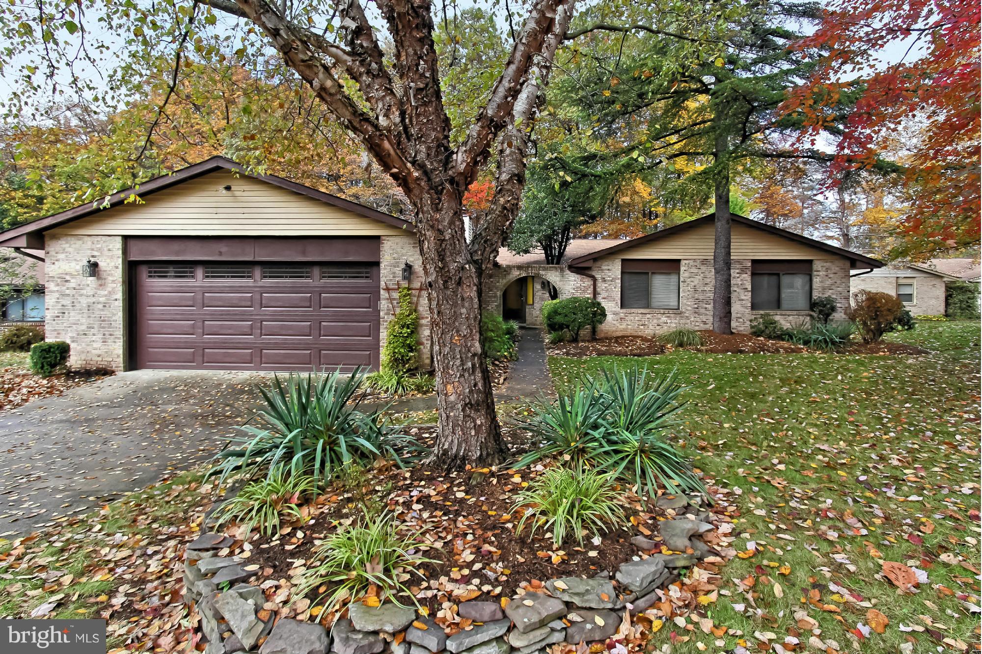 Stunning One Level Home w/ over 2,600 sq ft