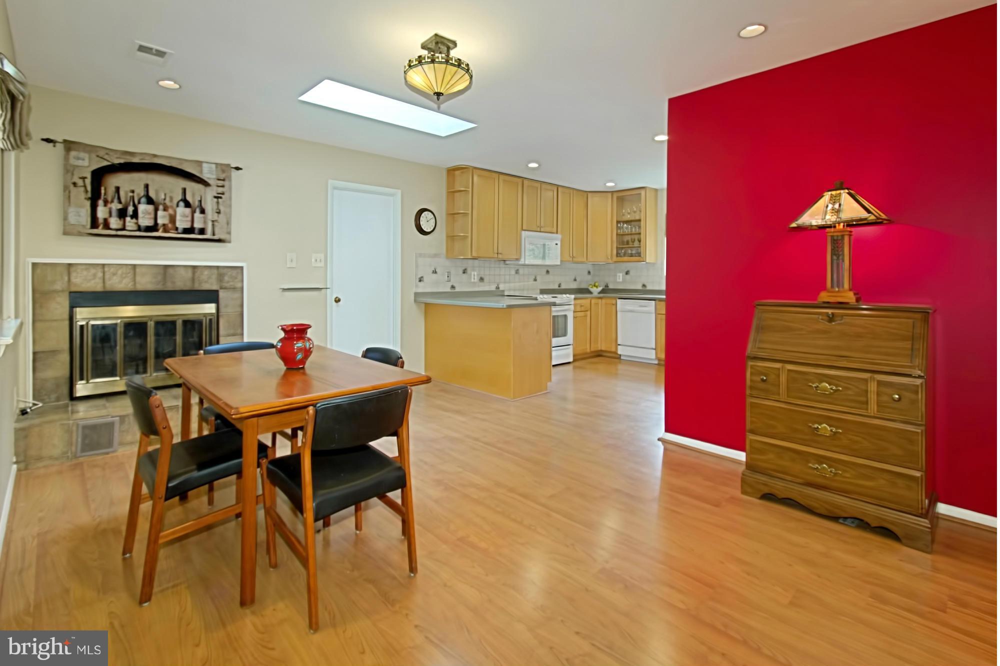 Eat-in Kitchen w/ Fireplace