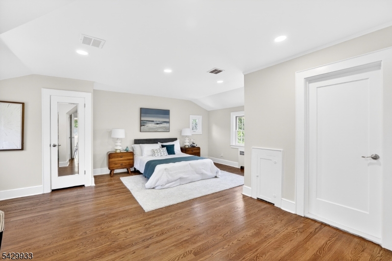 184 Old Short Hills Road Short Hills, NJ 07078 - Photo 25 of 46 a living room with furniture and a wooden floor