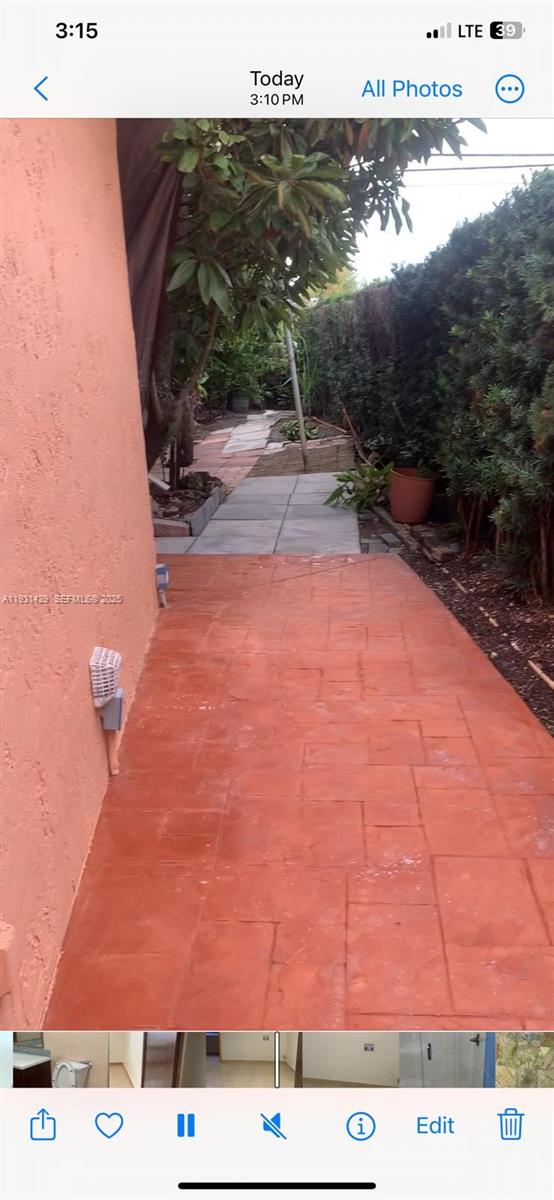 10955 Southwest 56th Street Miami, FL 33165 - Photo 34 of 39 a view of a sky view