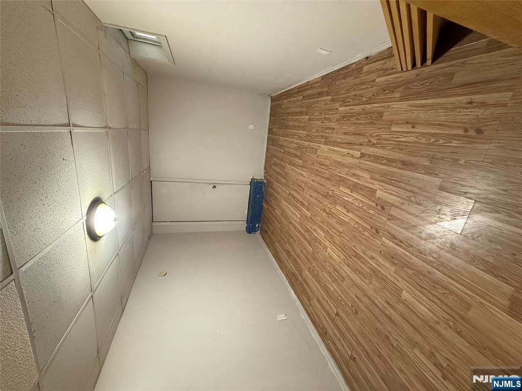 21 Summer Street Lodi, NJ 07644 - Photo 16 of 39
