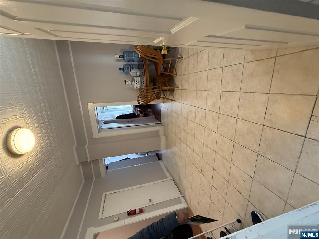 21 Summer Street Lodi, NJ 07644 - Photo 8 of 39