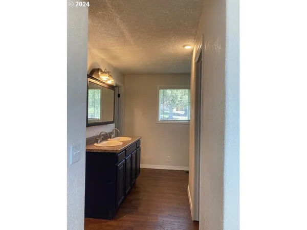$365,000 | 324 Edgewood Drive, Canyon City, OR 97820