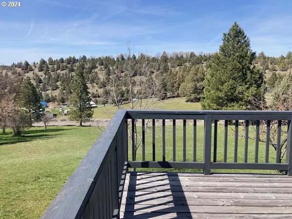 $365,000 | 324 Edgewood Drive, Canyon City, OR 97820