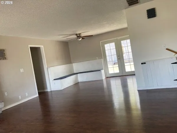 $365,000 | 324 Edgewood Drive, Canyon City, OR 97820