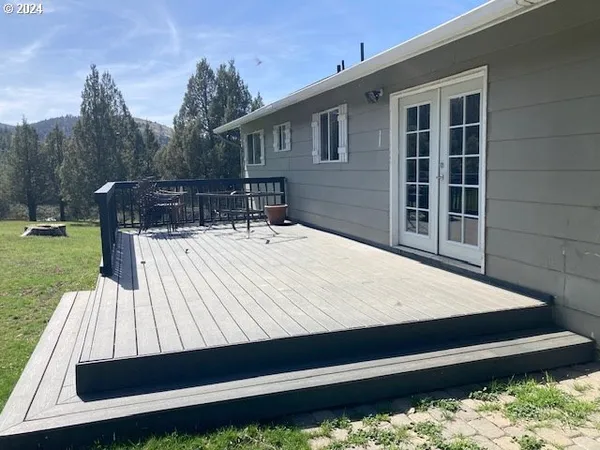 $365,000 | 324 Edgewood Drive, Canyon City, OR 97820