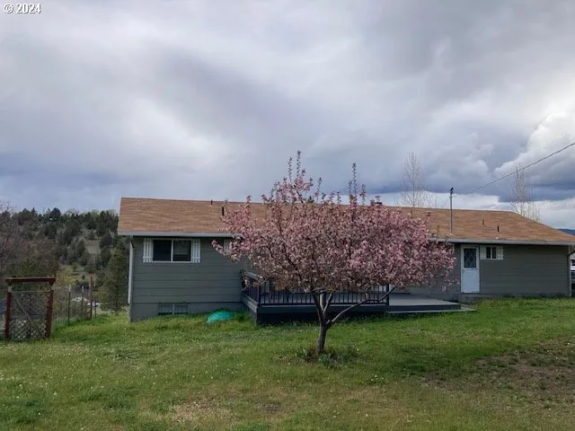 $398,000 | 324 Edgewood Drive, Canyon City, OR 97820