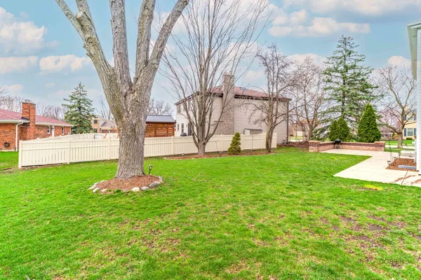 $775,000 | 620 Peregrine Drive, Palatine, IL 60067