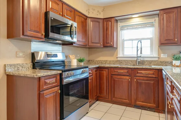 $775,000 | 620 Peregrine Drive, Palatine, IL 60067