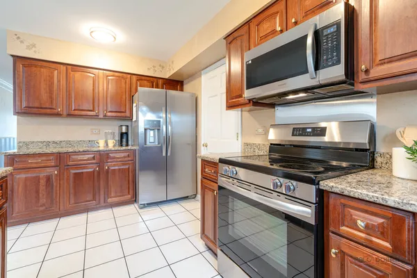 $775,000 | 620 Peregrine Drive, Palatine, IL 60067