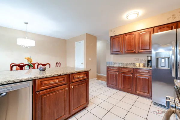 $775,000 | 620 Peregrine Drive, Palatine, IL 60067