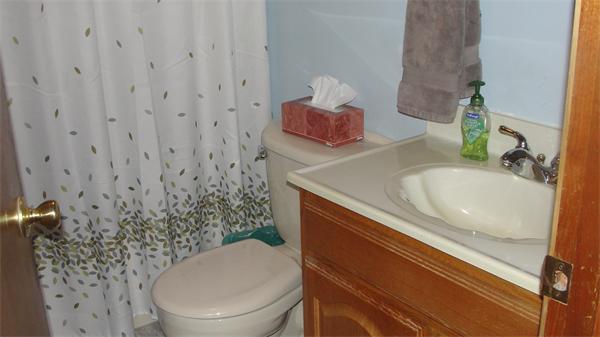 65 McIntyre Road Oxford, MA 01537 - Photo 12 of 26 Gallery Image 12