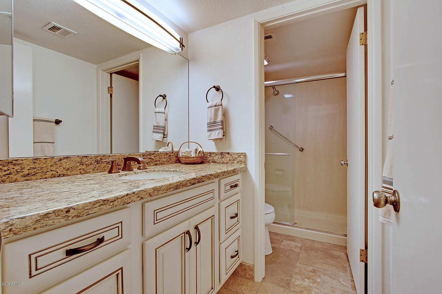 18642 East Rio Lane Rio Verde, AZ 85263 - Photo 36 of 43 Guest Bathroom