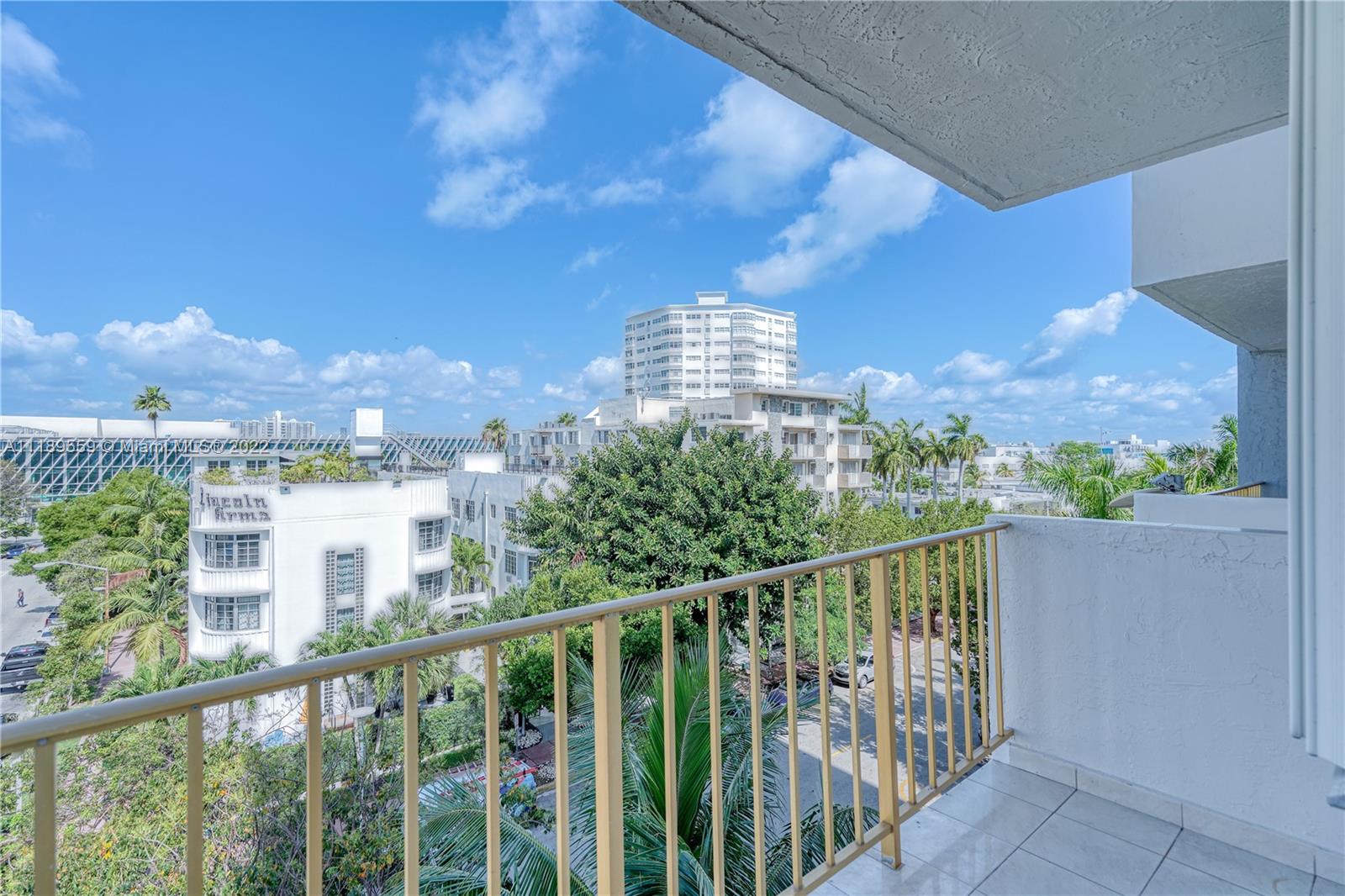245 18th Street, Unit 602 Miami Beach, FL 33139 - Photo 34 of 40 a view of a balcony with city view