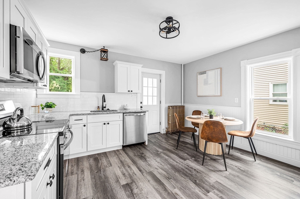15 Myrtle Avenue Holyoke, MA 01040 - Photo 8 of 42