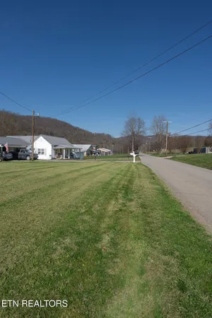 $210,000 | 239 Wooldridge Lane, Jellico, TN 37762