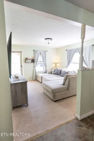 $210,000 | 239 Wooldridge Lane, Jellico, TN 37762